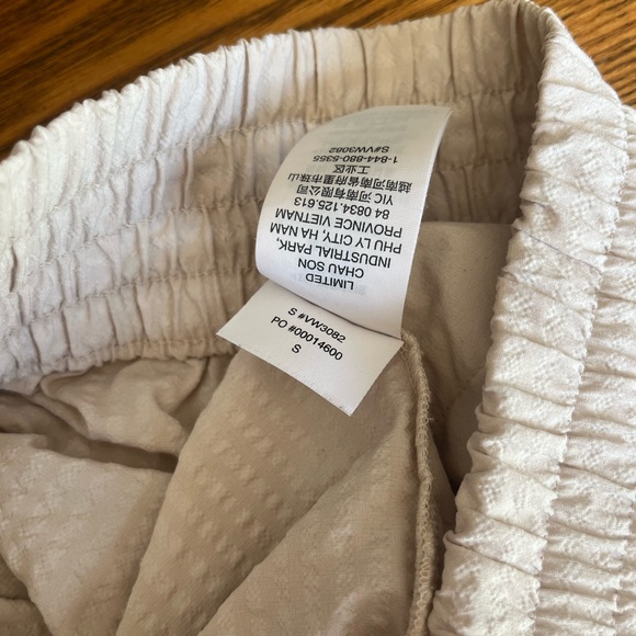 Vuori Villa Textired Short - Milkweed - Women’s Size Small - Picture 9 of 14